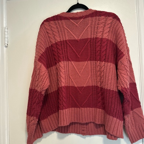 Torrid Sz: 2 Cable Knit Oversize Cardigan V-Neck Button Sweater Pink and Mauve. - Picture 2 of 10
